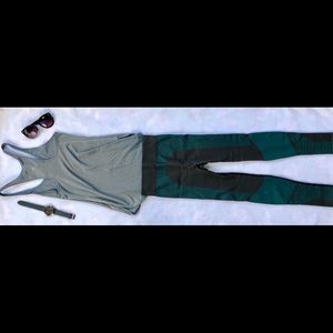Dark Green/Teal Lululemon Compression Tights